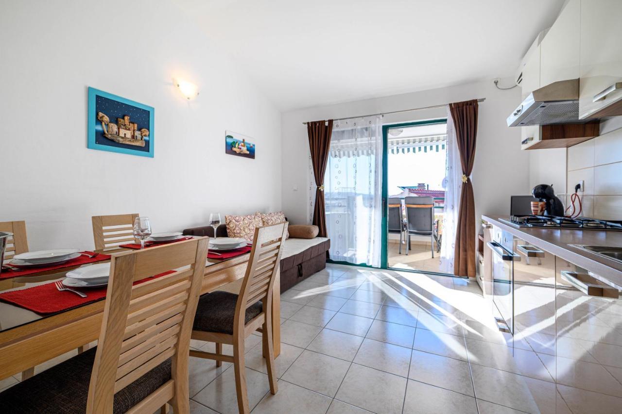Apartments Vala Zaboric - With Boat Mooring Exterior photo